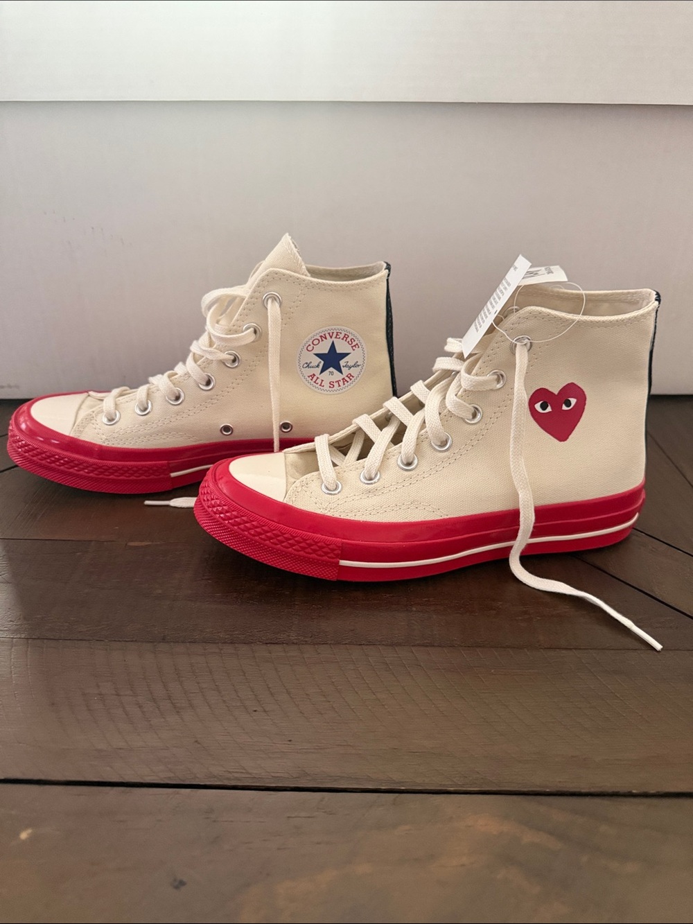 NEW Converse Chuck Taylor All Star 70 Hi
Comme des Garcons PLAY Egret Red Midsol - Picture 3 of 7
